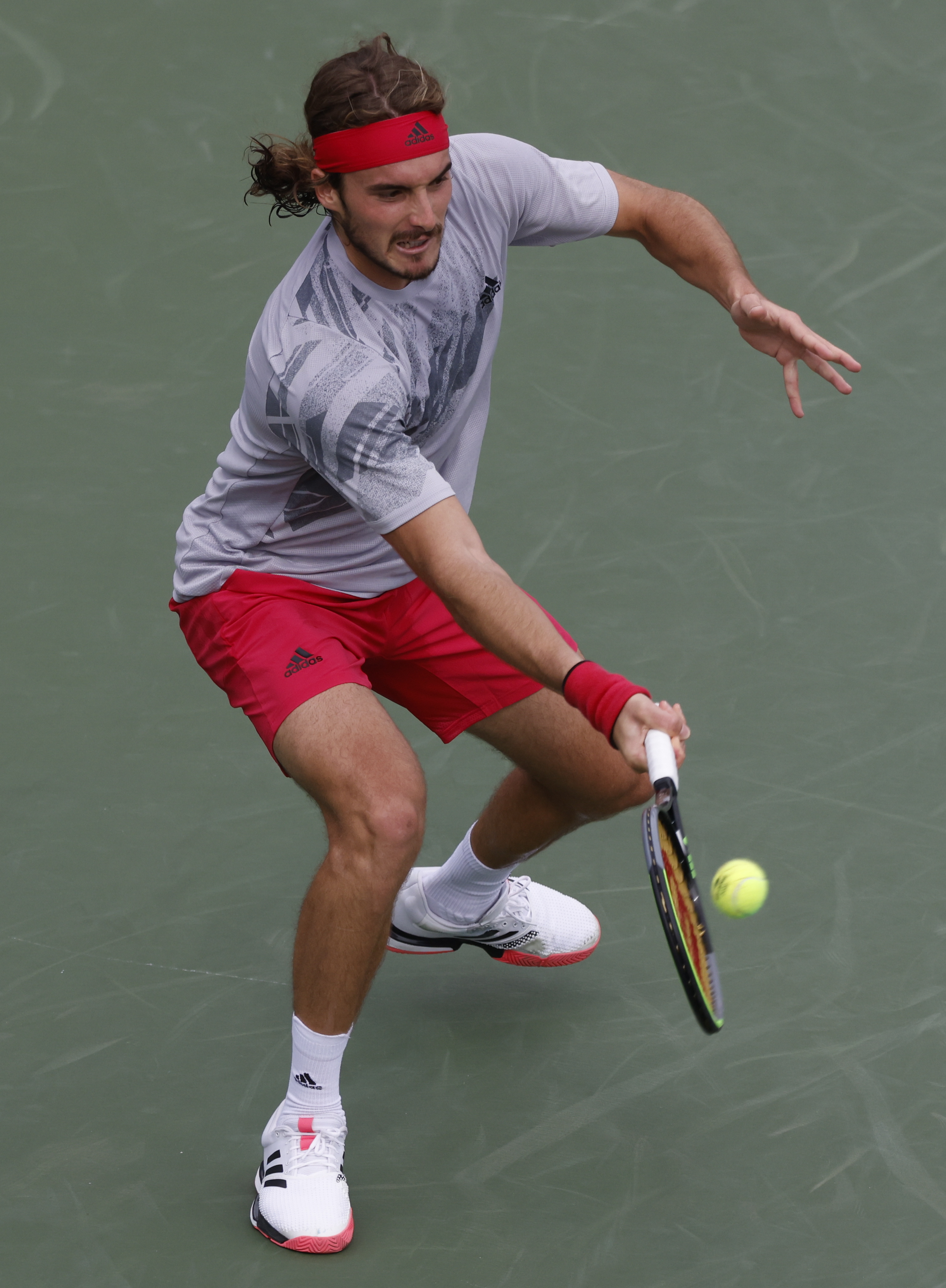 开云体育-关于西班牙网球队血洗美国网球队,西西帕斯绝境逆转的信息