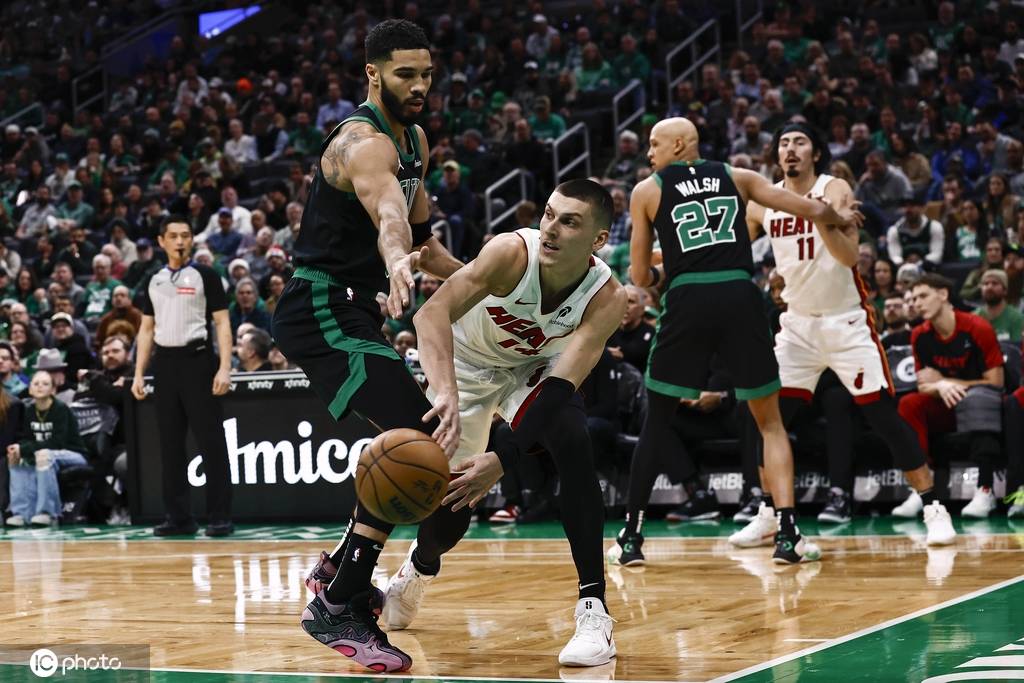 开云体育下载-雄鹿逆转凯尔特人B队,阿德巴约一己之力扛起全队