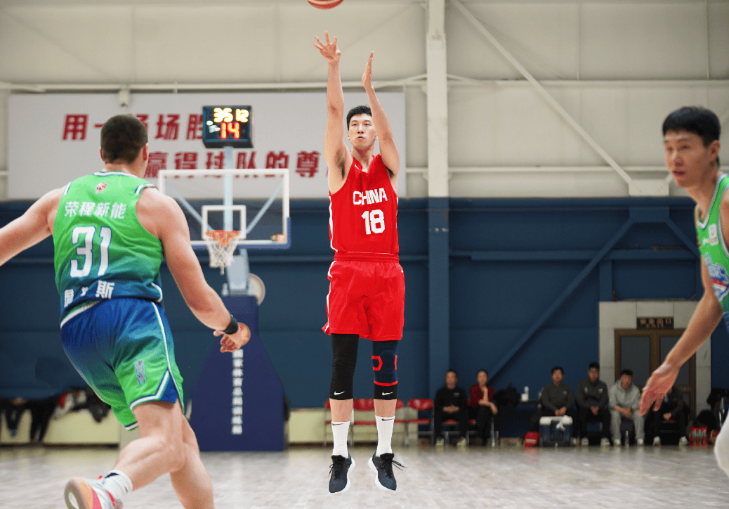 中国男篮血洗快船,锡安爆发神勇 中国男篮血洗快船,锡安爆发神勇