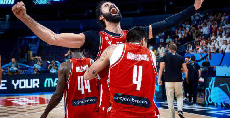 篮网B队血洗巴西男篮,瓦兰丘纳斯关键制胜 篮网B队血洗巴西男篮,瓦兰丘纳斯关键制胜