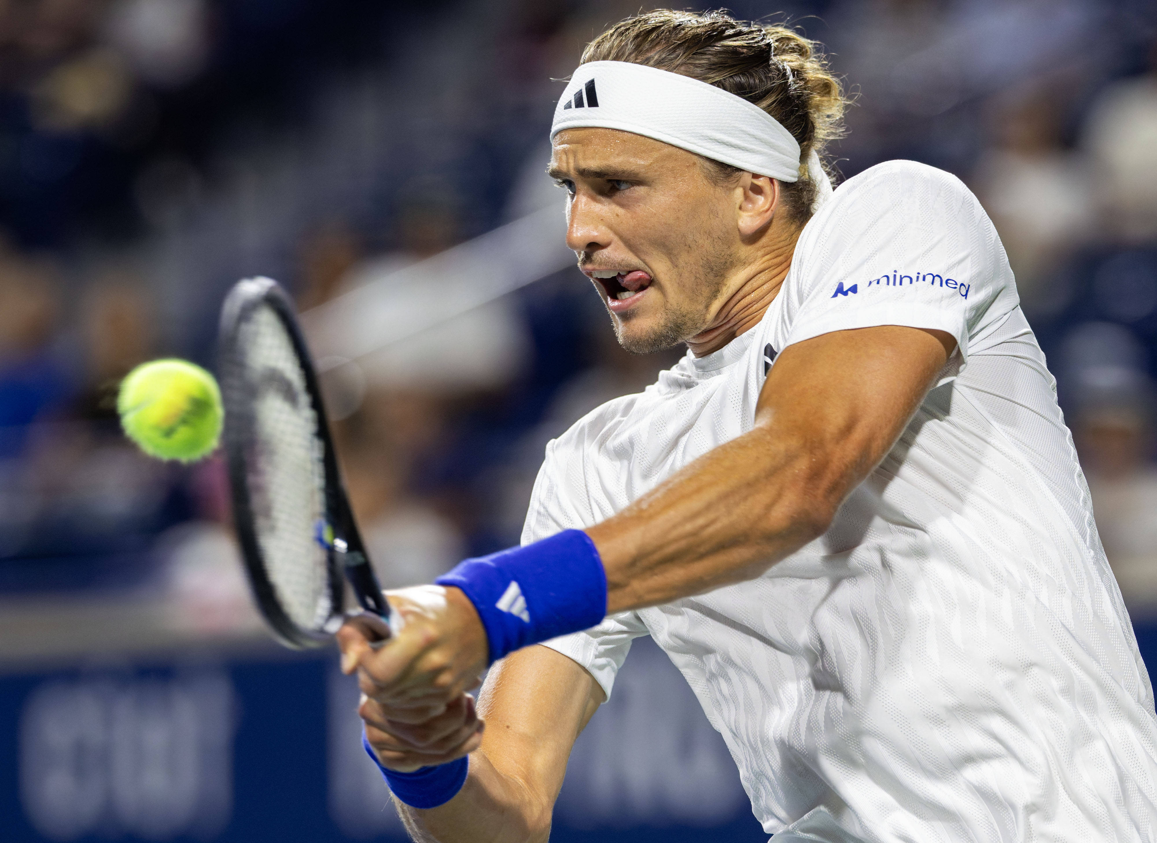 日本网球队血洗英国网球队,兹维列夫制霸全场 日本网球队血洗英国网球队,兹维列夫制霸全场