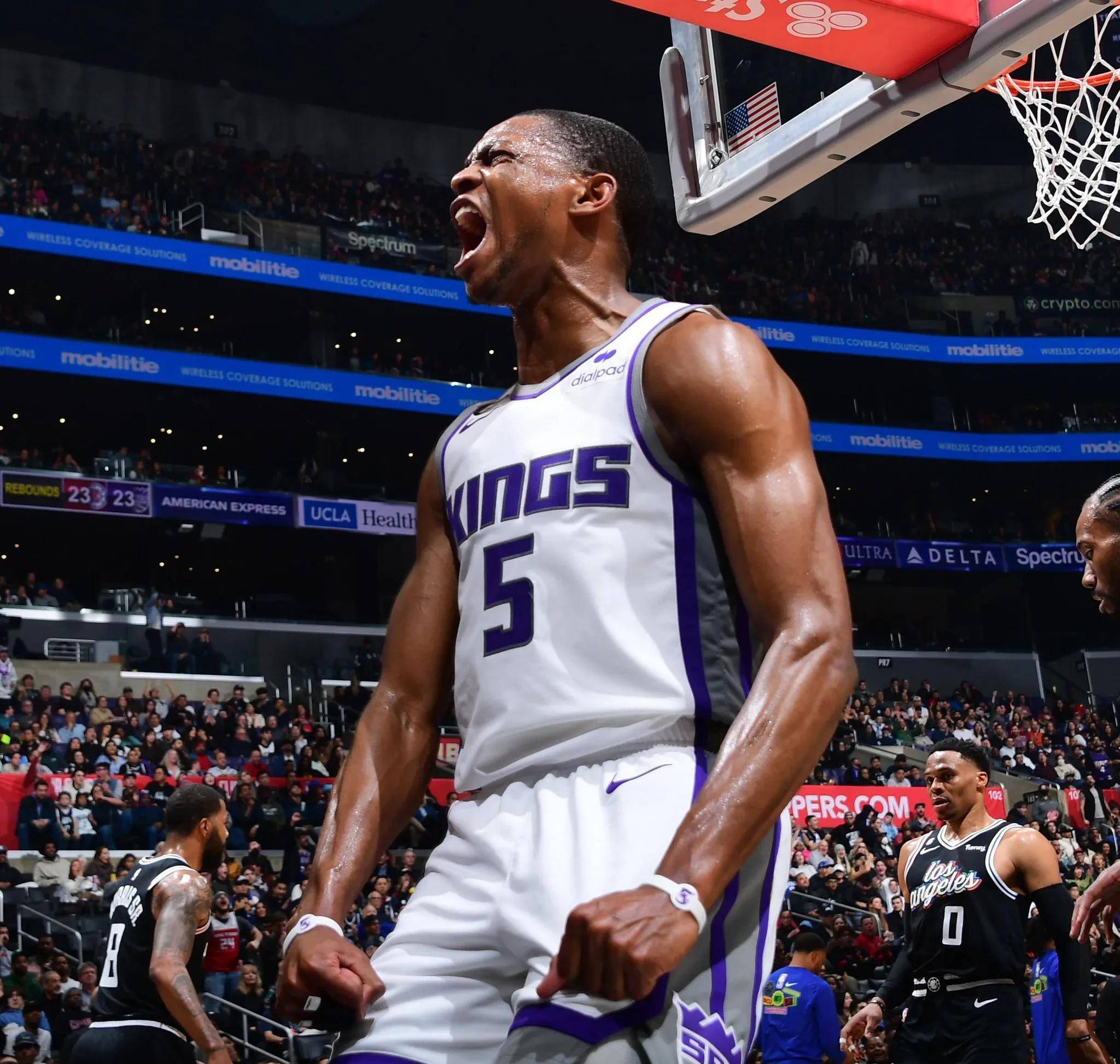 开云体育官网-日本男篮横扫勇士B队,恩比德送出助攻的简单介绍