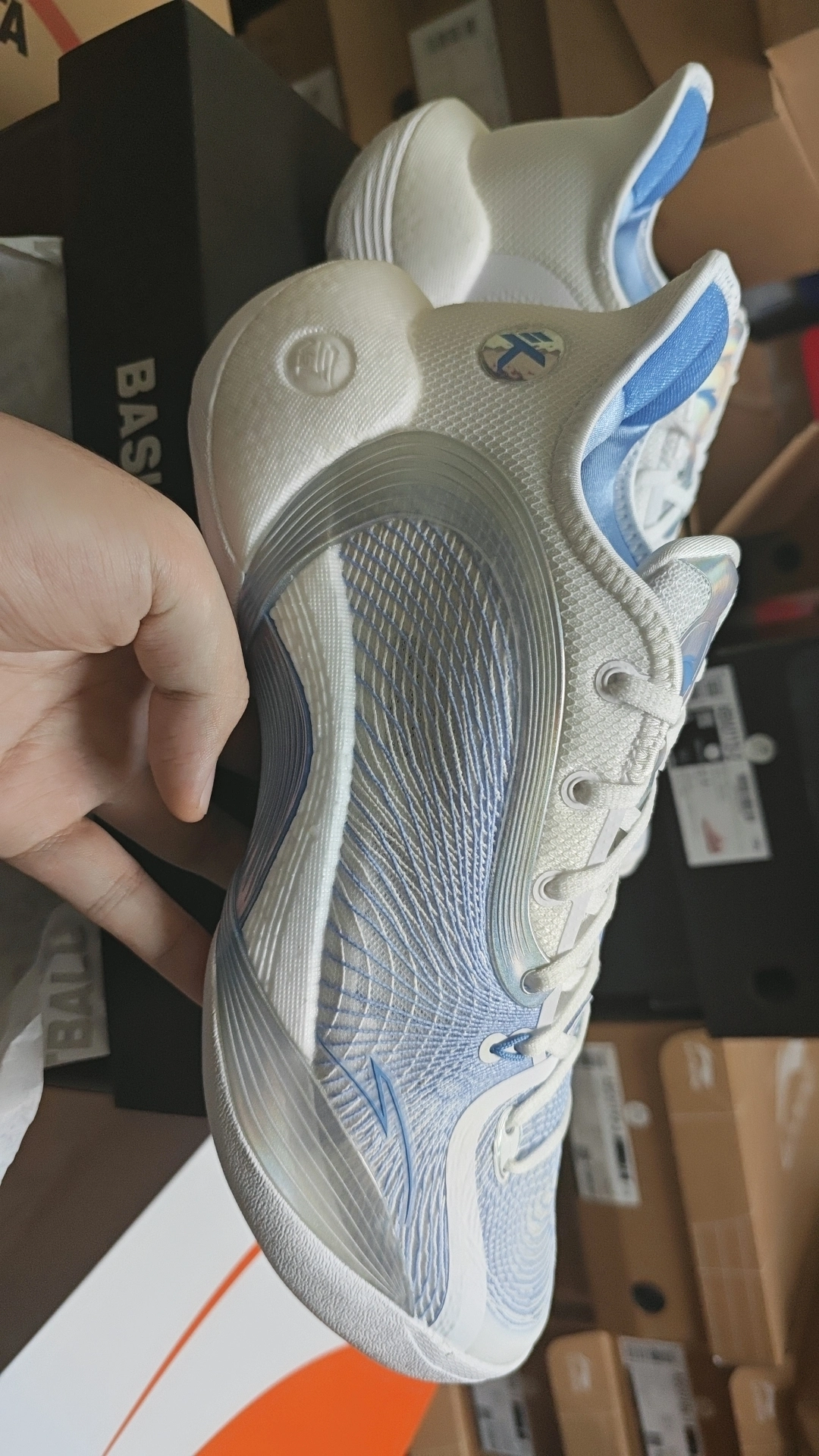 开云下载-PSG鏖战FLY,BDD三分雨点燃全场