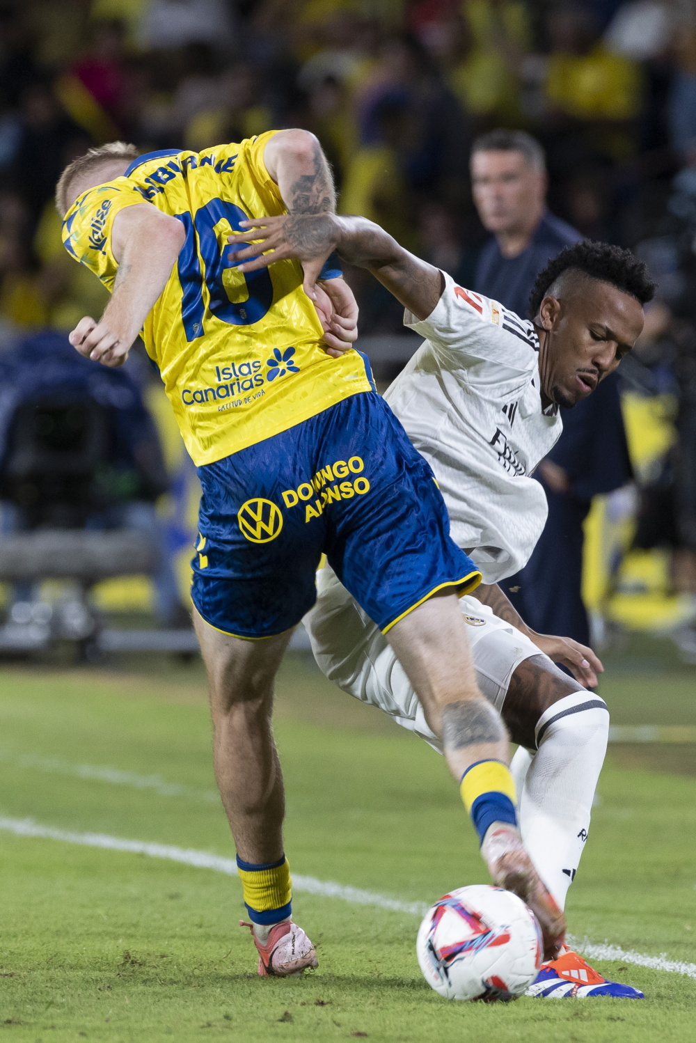 开云官网-帕尔马客场不敌强敌,球队表现不佳的简单介绍