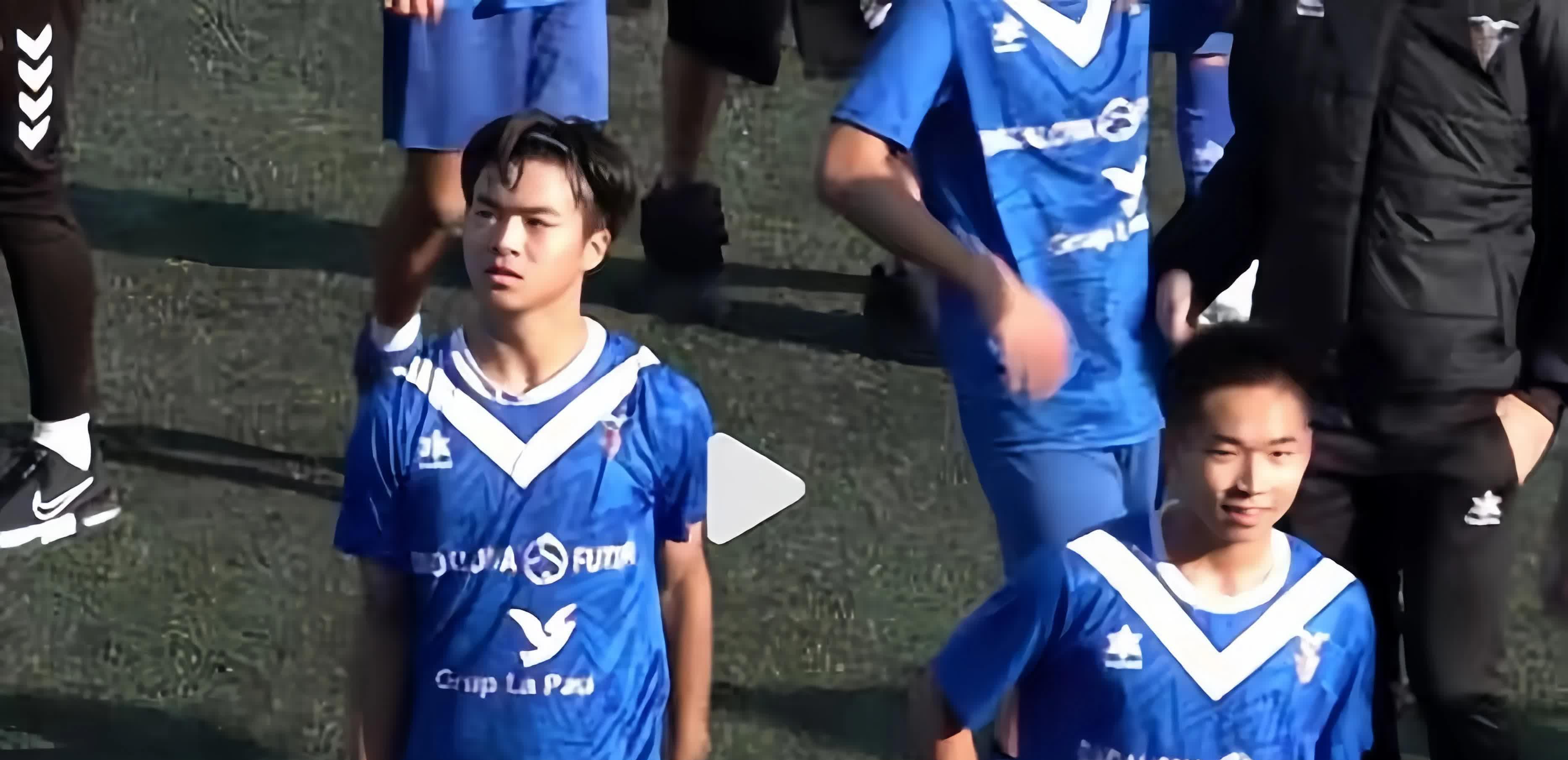 开云体育下载-包含本土球员崭露头角,成为团队支柱的词条