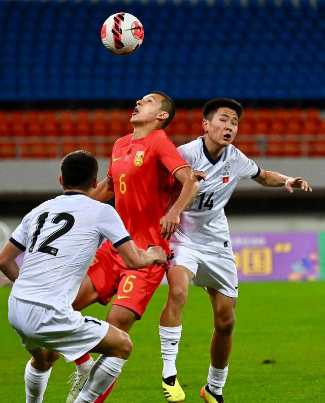 包含本土球员崭露头角,成为团队支柱的词条 包含本土球员崭露头角,成为团队支柱的词条