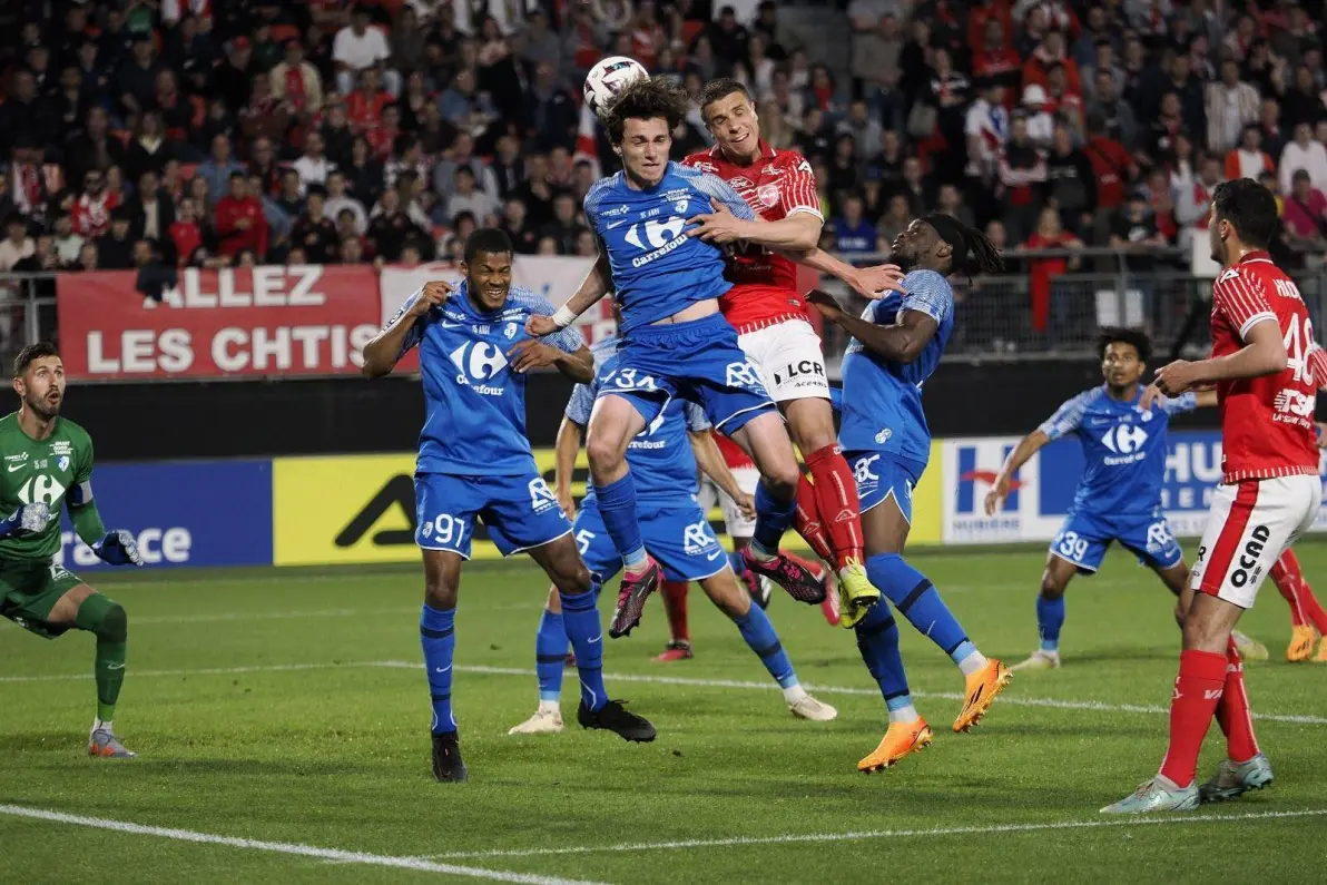 甘冈在客场力克里尔马天,保持胜利势头的简单介绍 甘冈在客场力克里尔马天,保持胜利势头的简单介绍