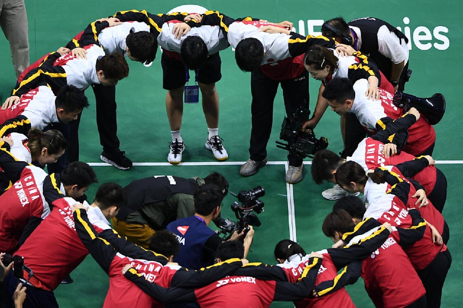 日本队鏖战法国队,桃田贤斗点燃赛场的简单介绍 日本队鏖战法国队,桃田贤斗点燃赛场的简单介绍