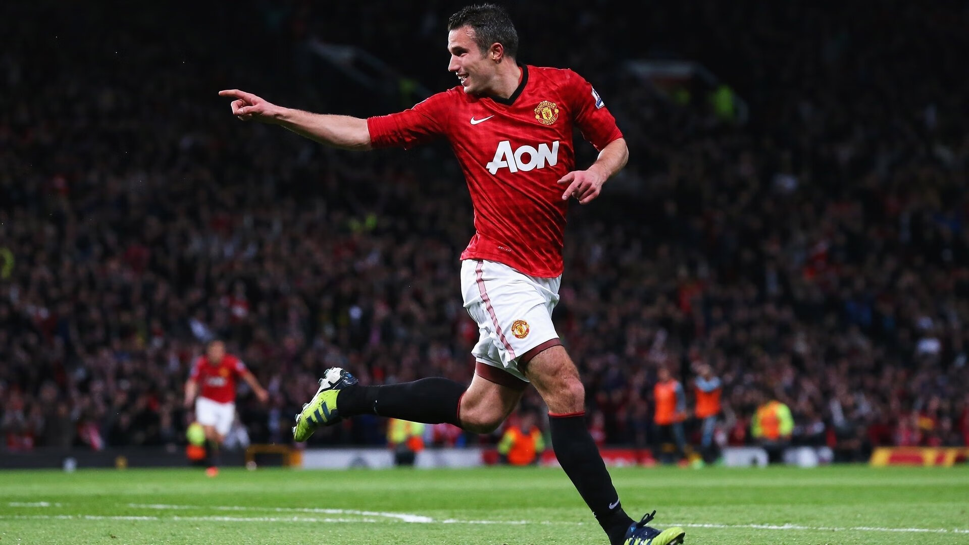 金玟哉的爆发与黄潜艇的绝杀，一场关于唯一性的足球启示录