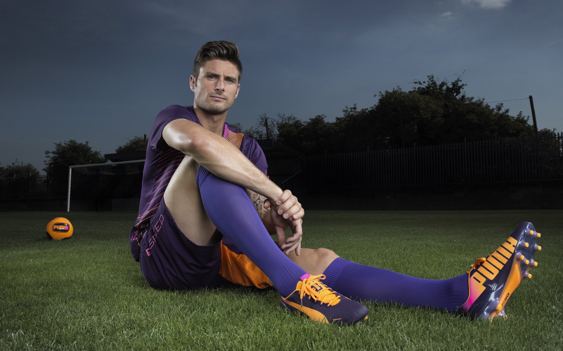 铁血黄潜的战术密码，坎特式覆盖锁死奥地利，现代防守的胜负手启示