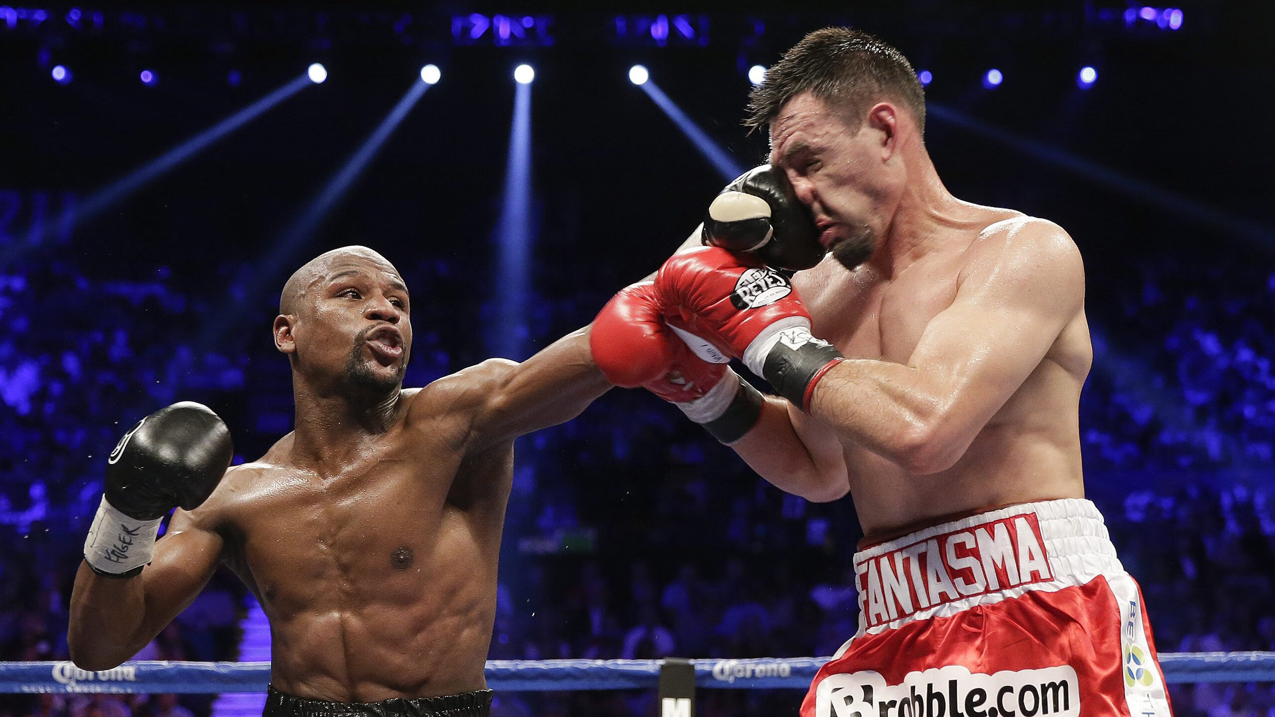 开云体育中国-冰与火的碰撞，冰岛掀翻巴西，加克波如何成为关键先生