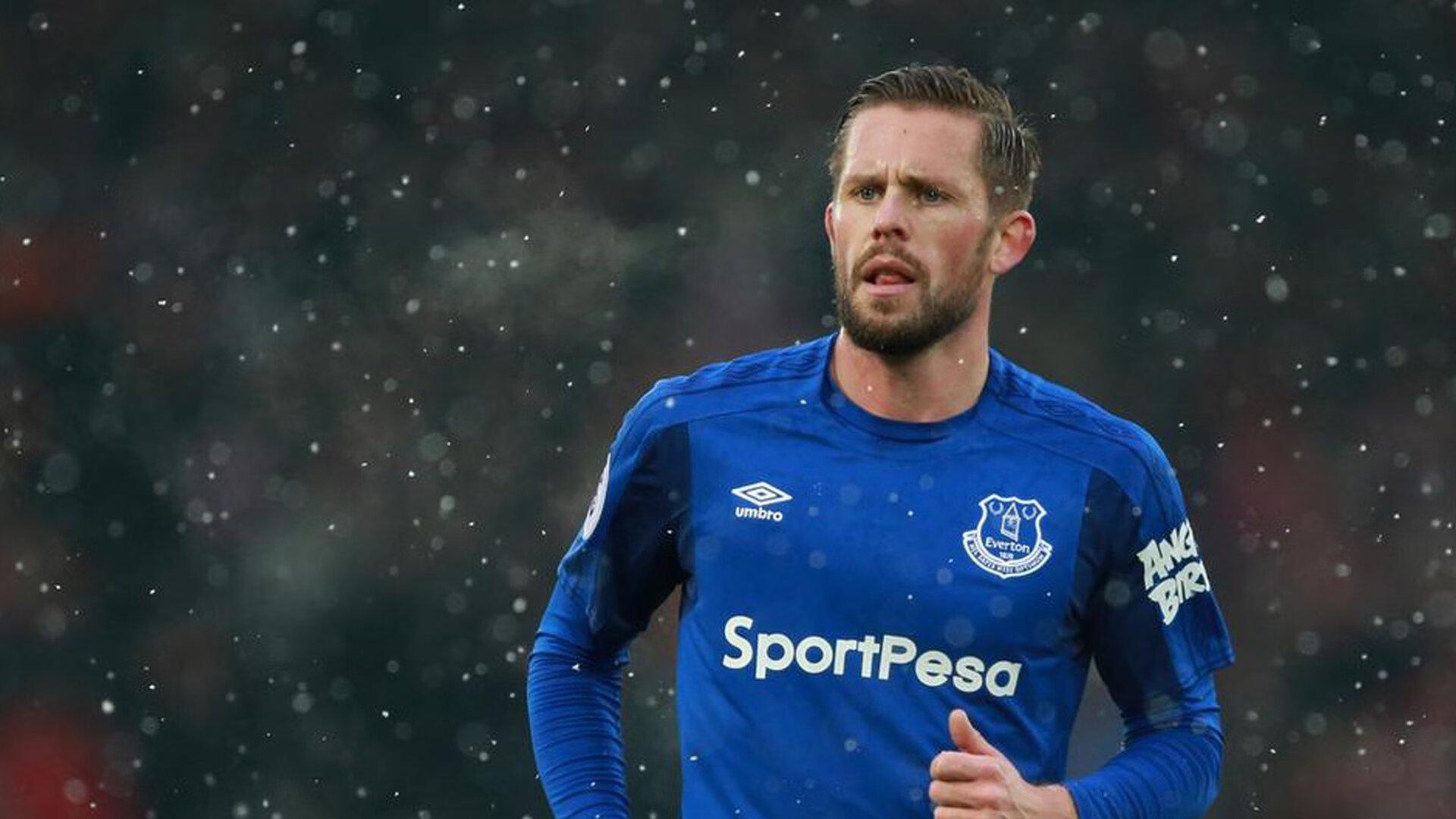 开云体育直播-从坎特的教科书级表现到沙特轻取德国，足球世界的唯一性启示